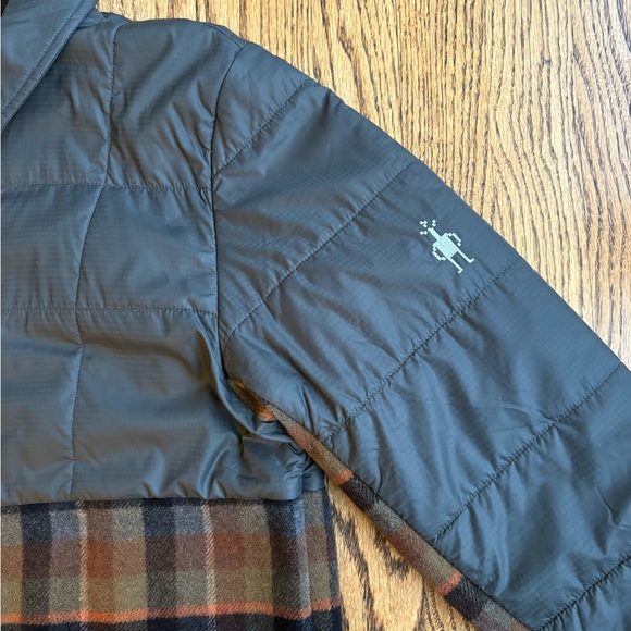 Smartwool Anchorline Gray and Brown Plaid Puffer Jacket - Picture 4 of 11